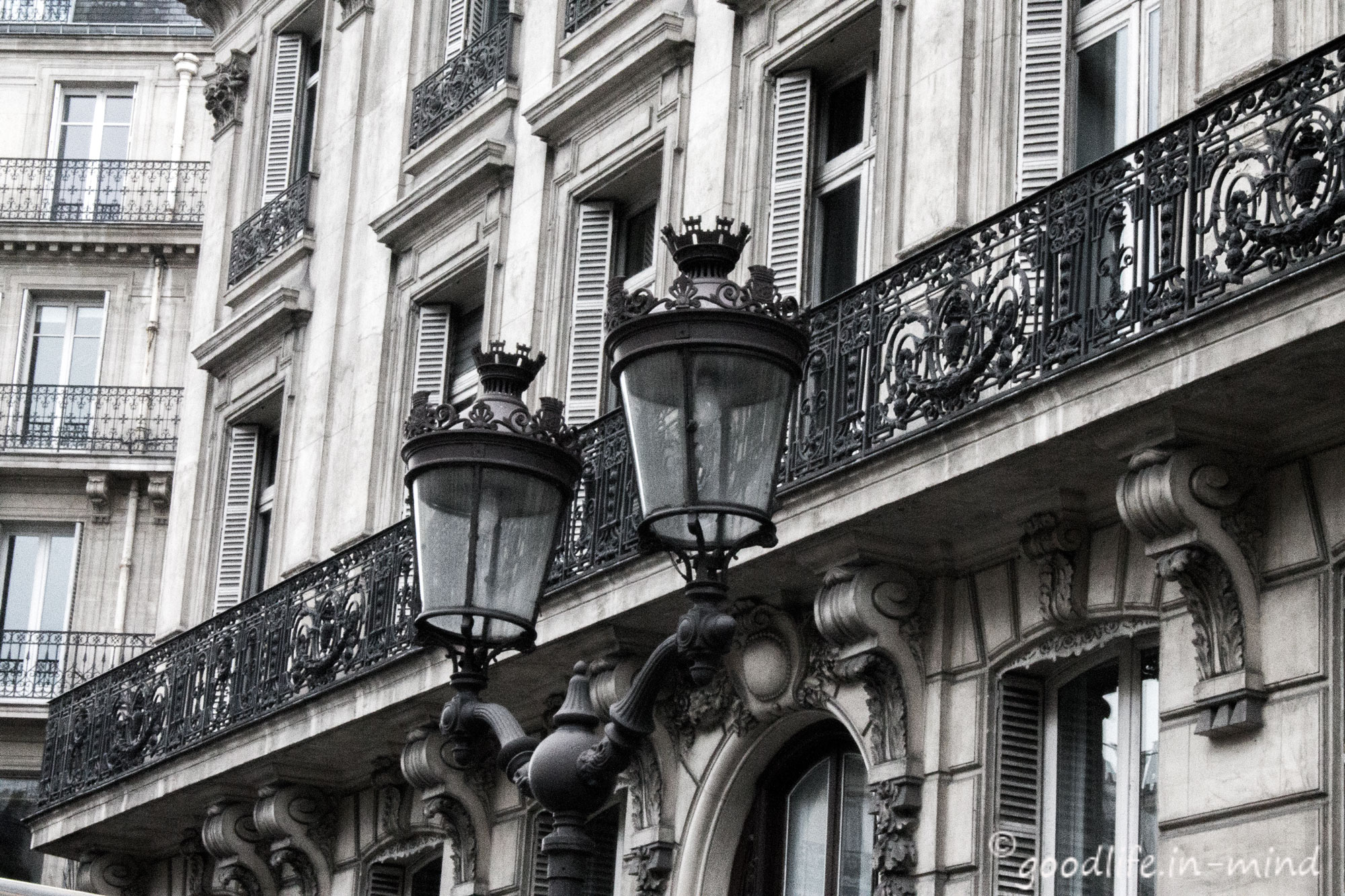 Laternen in Paris